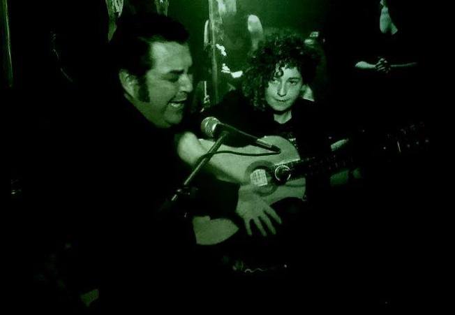 1526279_10201723462700804_1984625929_n